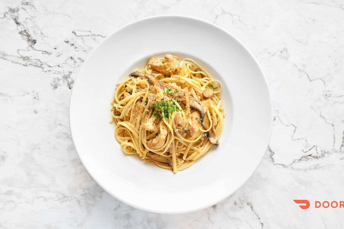 Linguini au poulet, sauge et citron chaud (pour 2) / Linguini with Chicken, Sage and Lemon Hot (For 2)