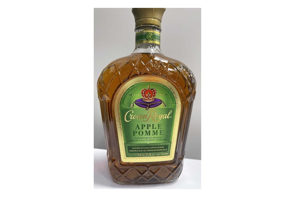 Crown Royal Apple (750 ml) (1 x 750 ml)
