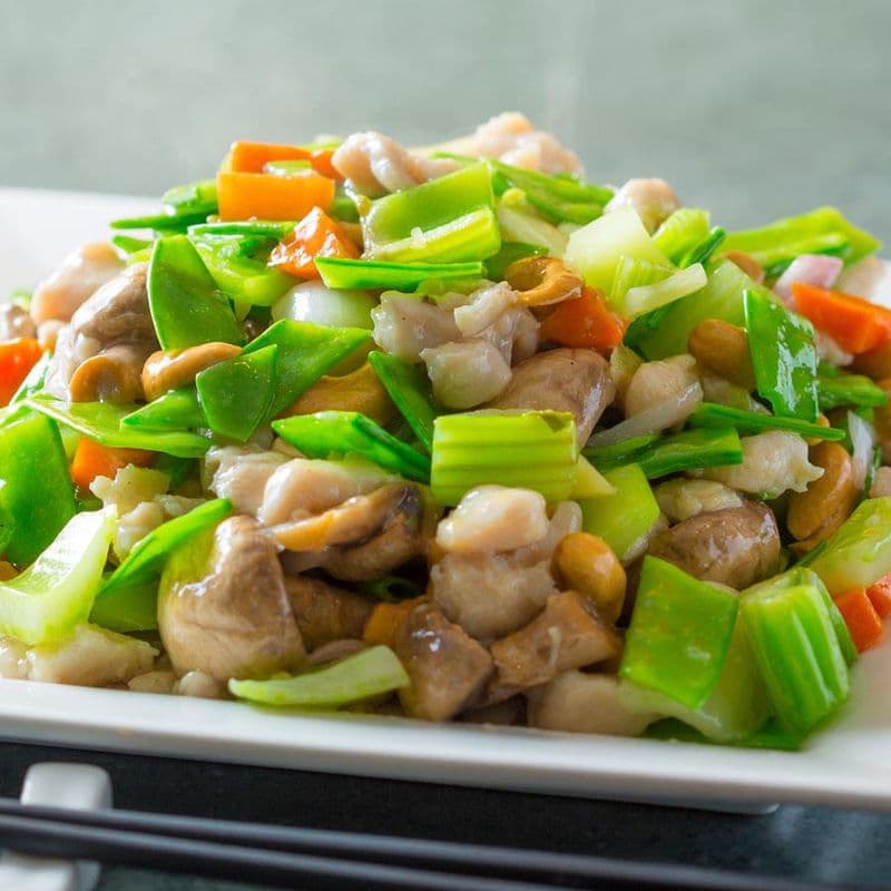 Diced Chicken with Cashew Nuts 腰果雞丁
