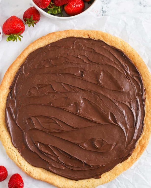 Nutella Topped Pizza Size Large