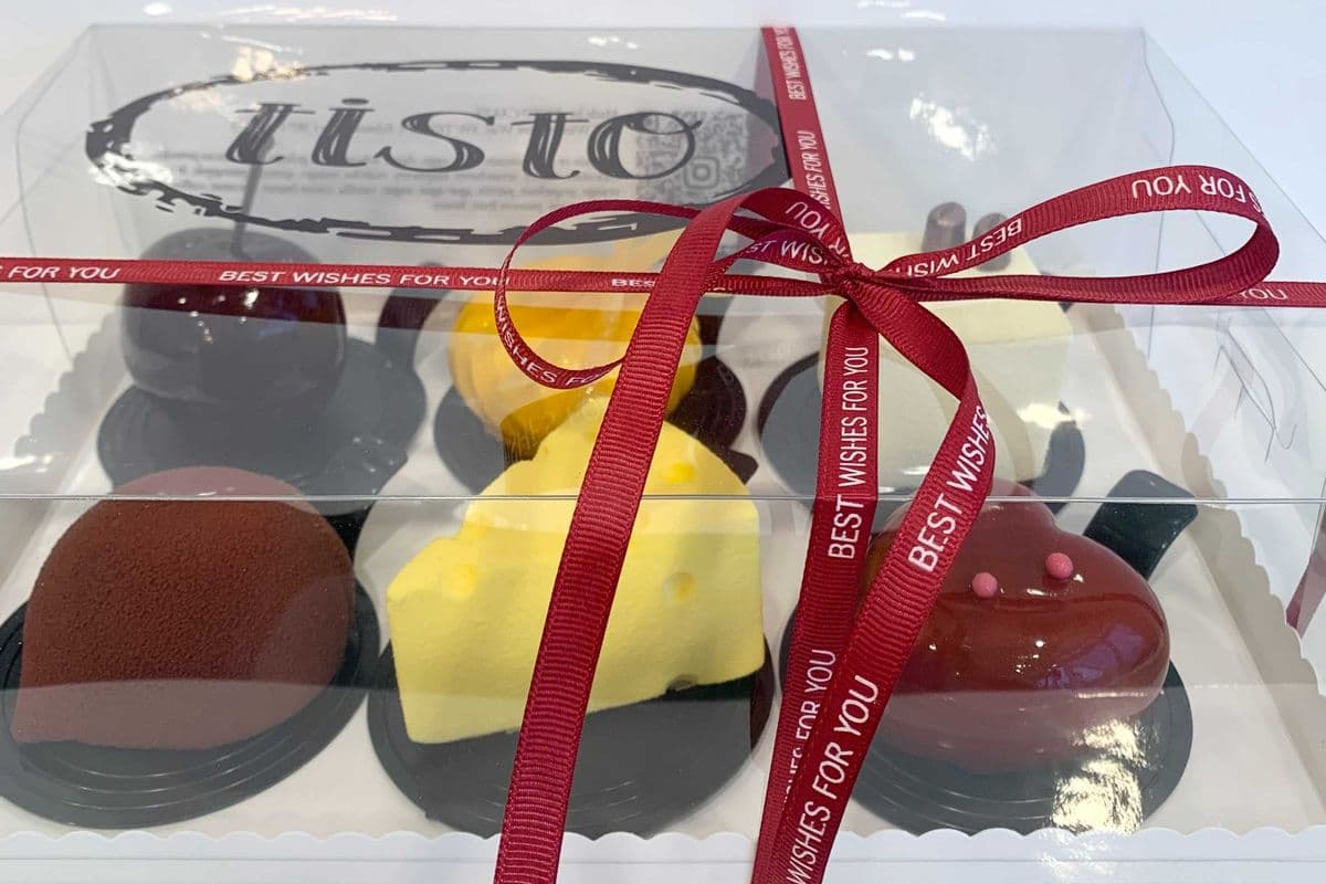 Box of 6 Premium Mousse Desserts