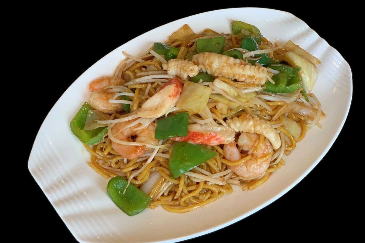55. Fried Shanghai Noodles with Seafood