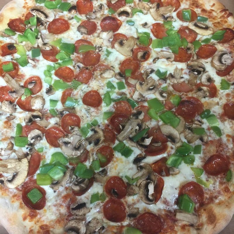 21" Party Size Deluxe Pizza