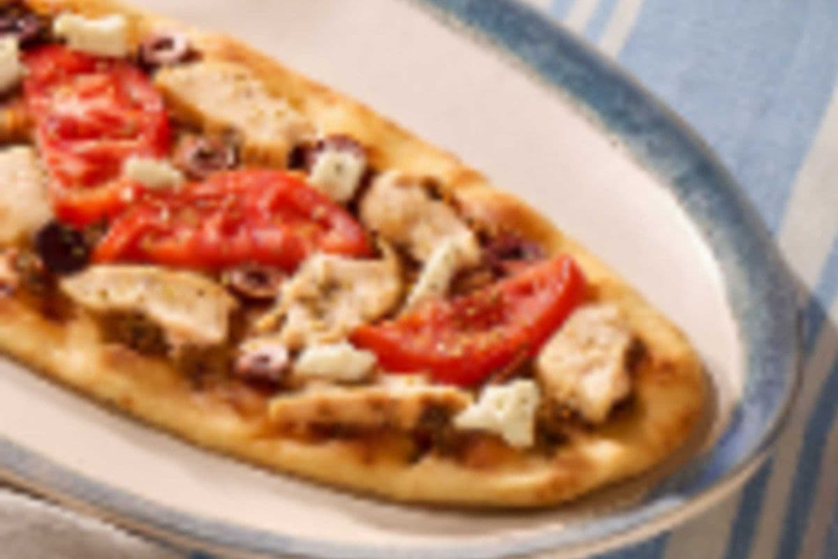 Chicken & sundried tomato naan + Mediterranean salad + Classic Iced/Hot Latte