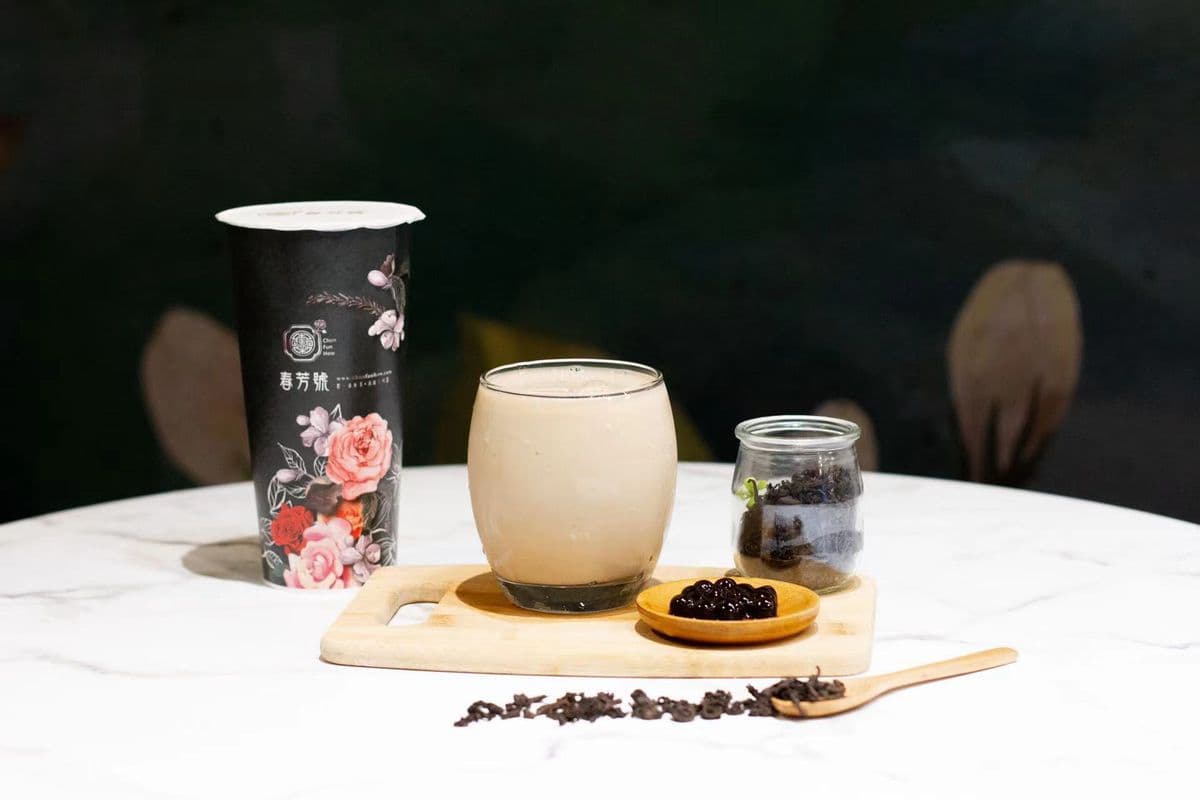 Roasted Oolong Milk Tea / 炭焙烏龍奶茶