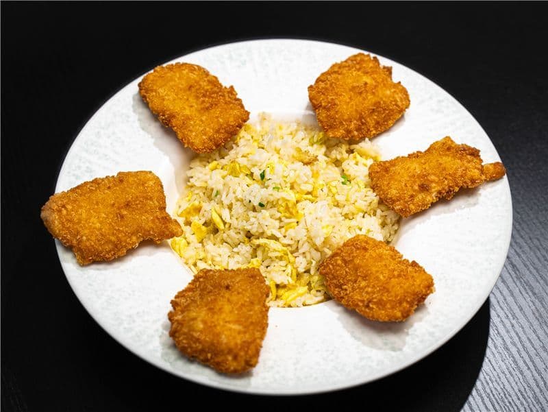 Combo H01 Egg Fried Rice with Deep-Fried Items H01 炸物蛋炒飯 配菜套餐