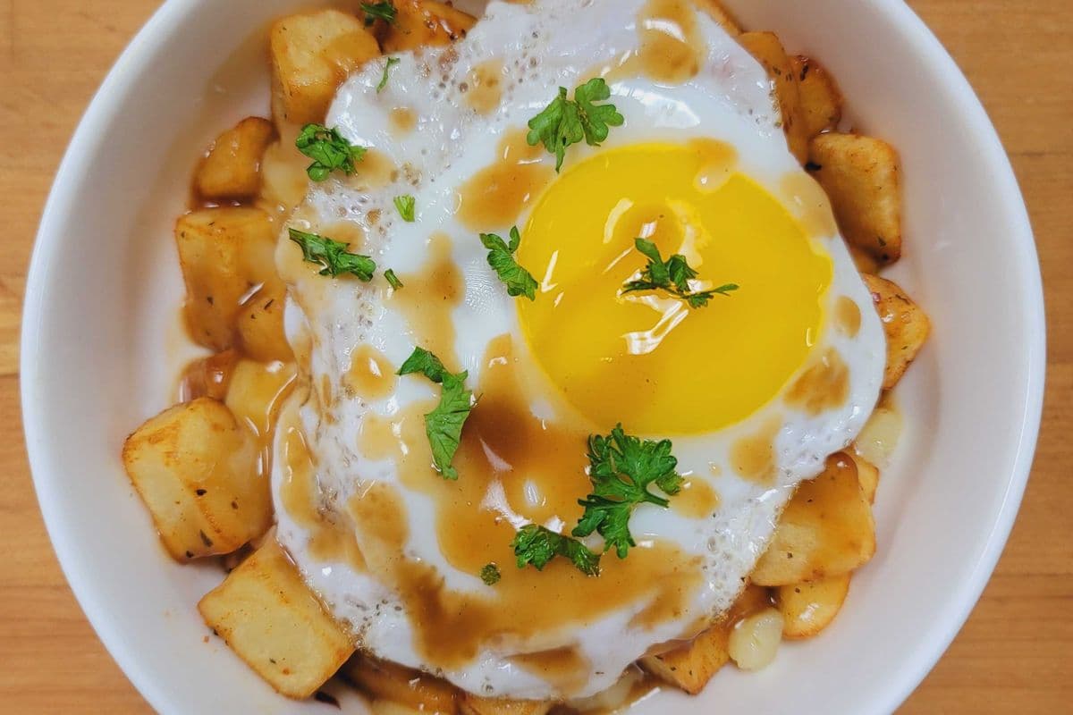 Breakfast Poutine