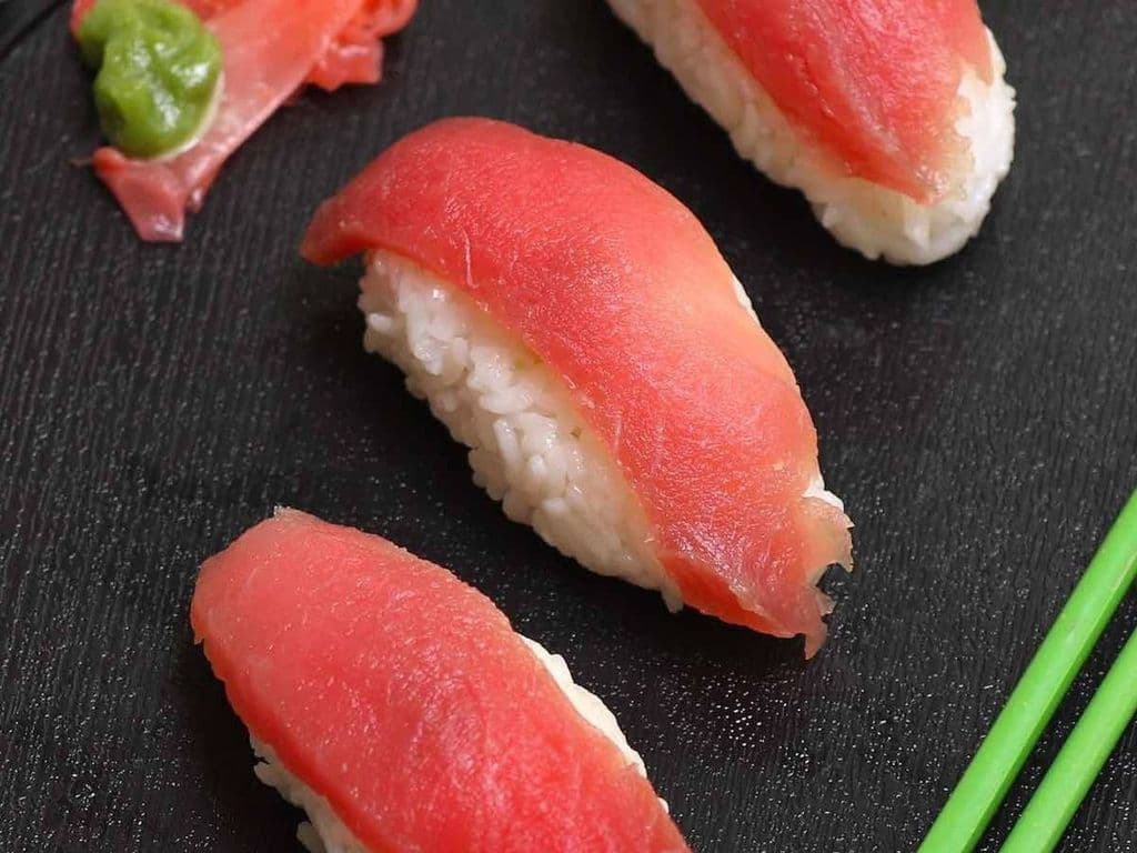 Tuna (Maguro) Sushi