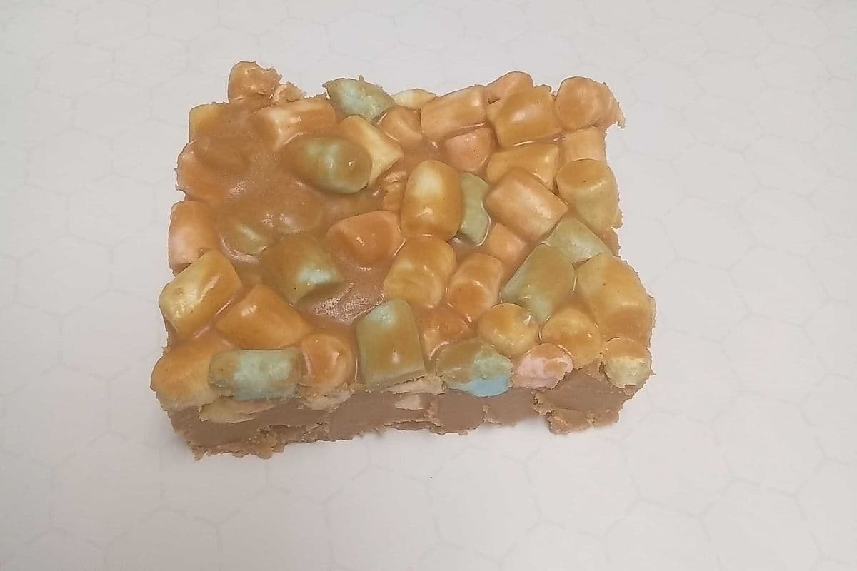 Butterscotch Square (1 piece)