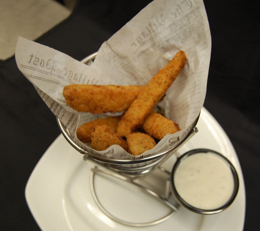 Deep-Fried Pickles Spears