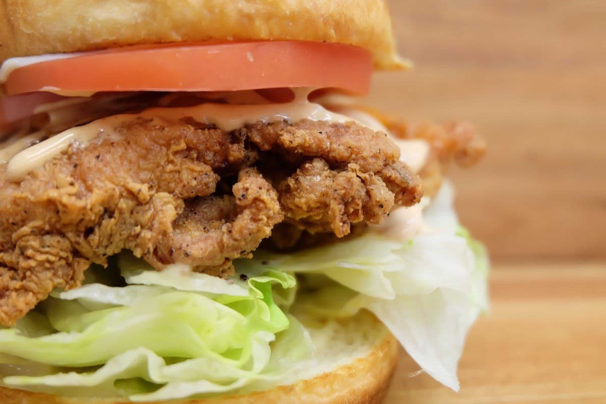Crispy Fried Chicken Burger