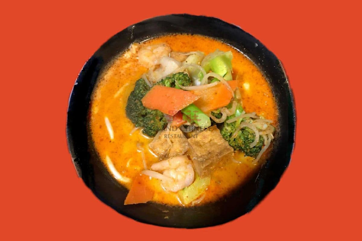 N8. Laksa Seafood Noodle Soup