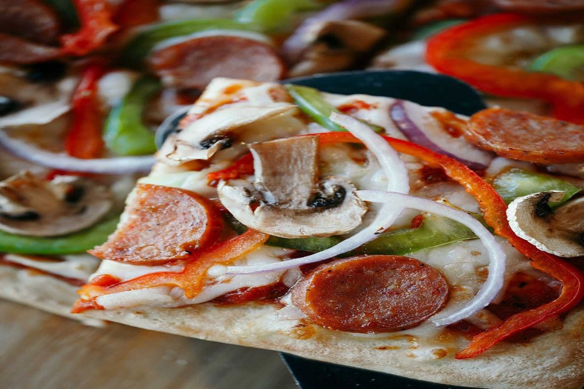 9" Traditional Pizza