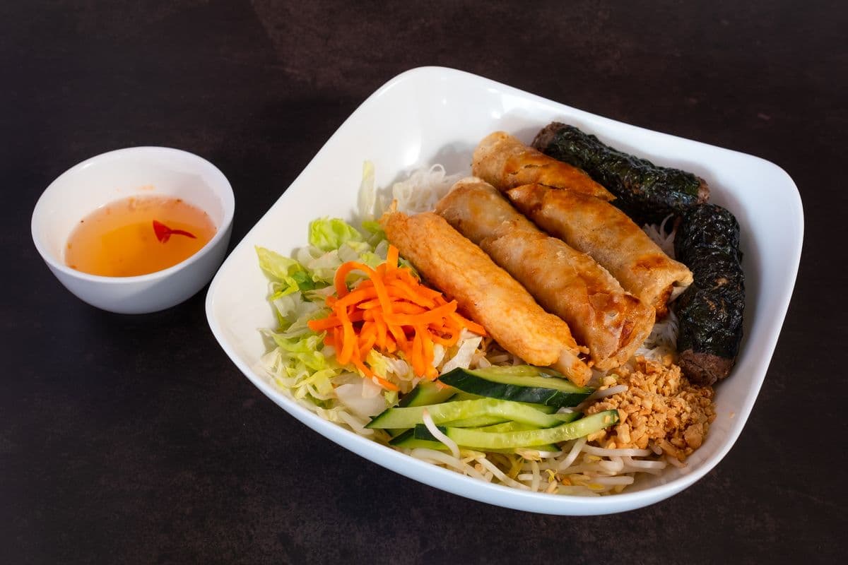 B9. House Special Vermicelli 2 (Bun Cha Gio Dac Biet, Chao Tom, Bo La Lot)