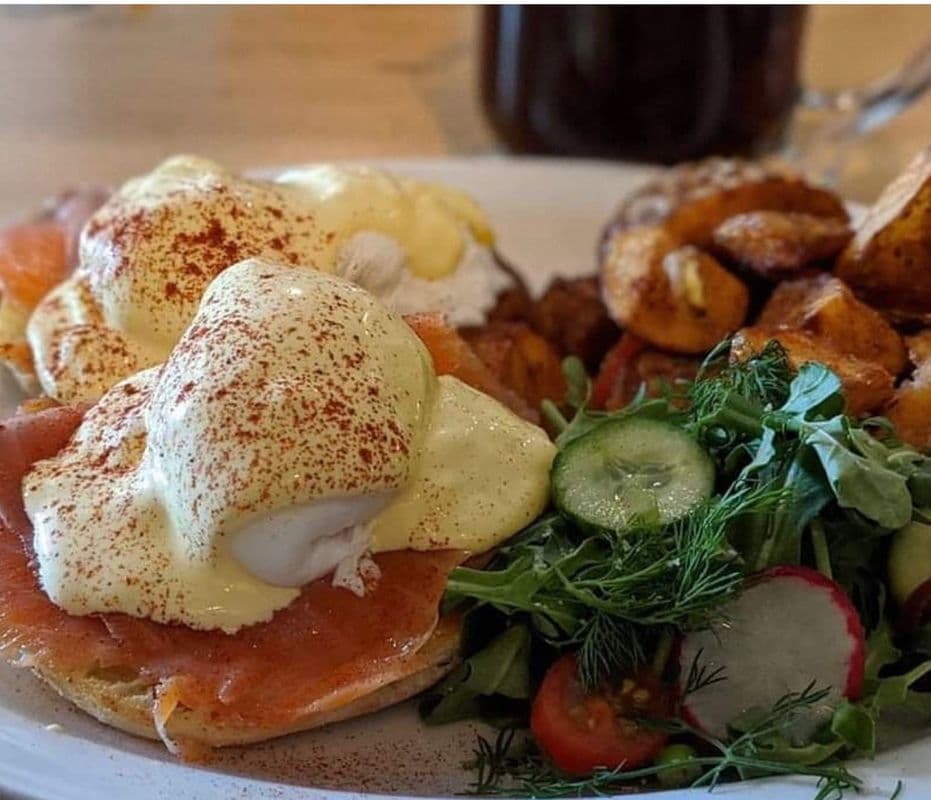 Toast Egg Bendedict Norwegian