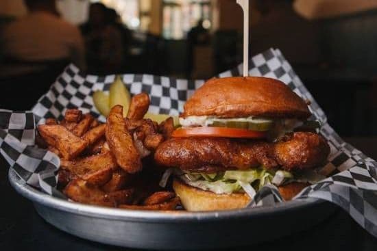 Burger à la morue n Chips/ Burger Morue n Chips