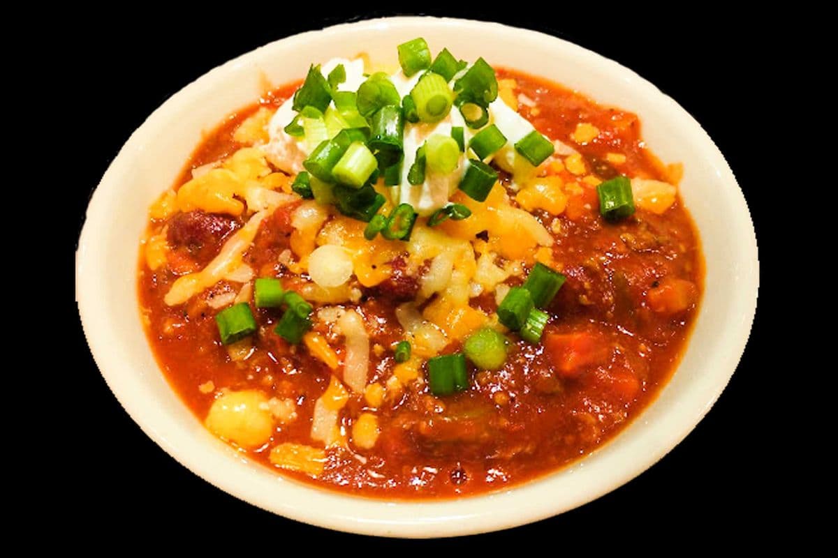 Beef Chili with Garlic Bread - 48oz