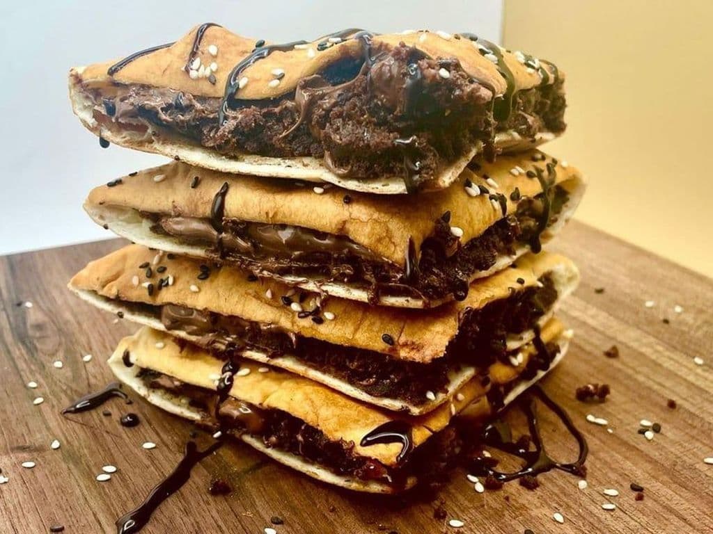 Brownella Naan
