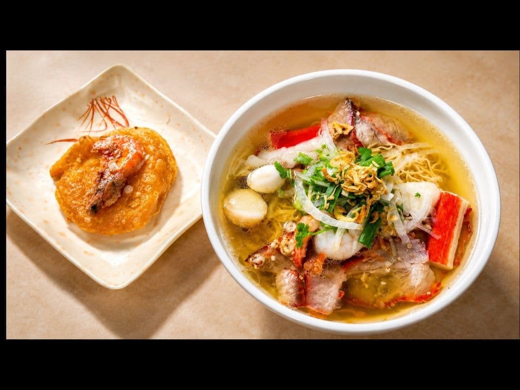 112. House Special 99 Egg Noodle Soup