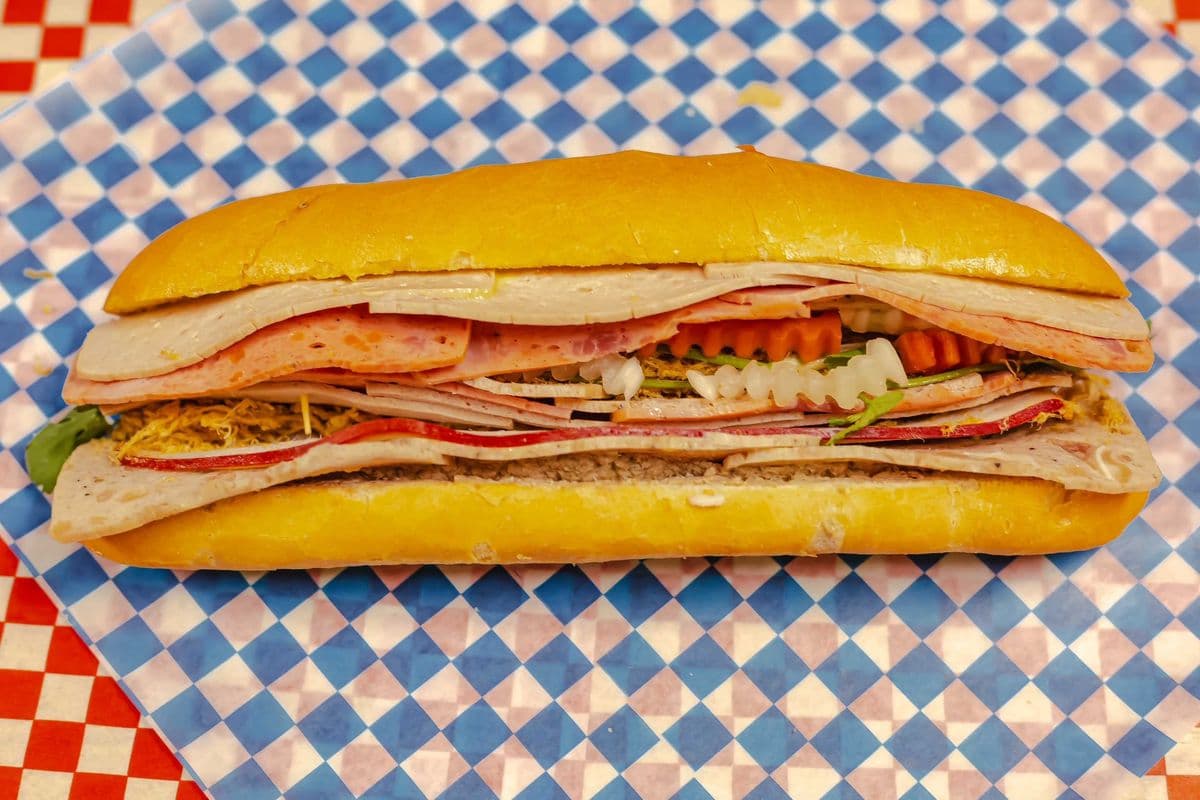 S08. Bánh Mì Supreme