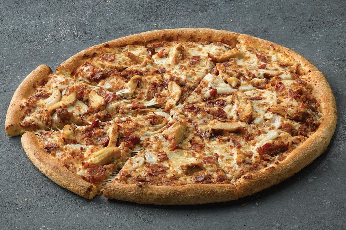 16" Pizza extra large au poulet barbecue et bacon / X-Large 16" BBQ Chicken Bacon Pizza