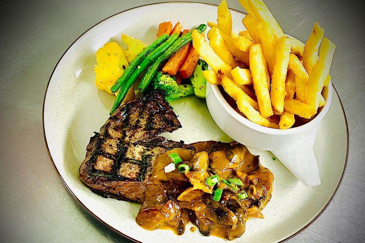 Sirloin Steak (6oz)