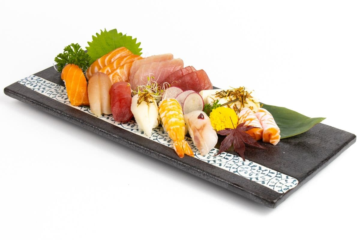 Sashimi and Sushi Dinner (16 pcs)