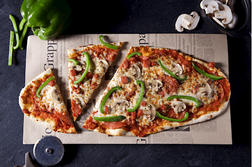 House Americana Pizza / Pizza Americana de la Maison