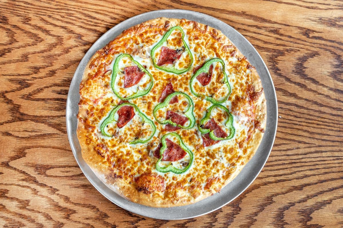 Pizza large toute garnie
