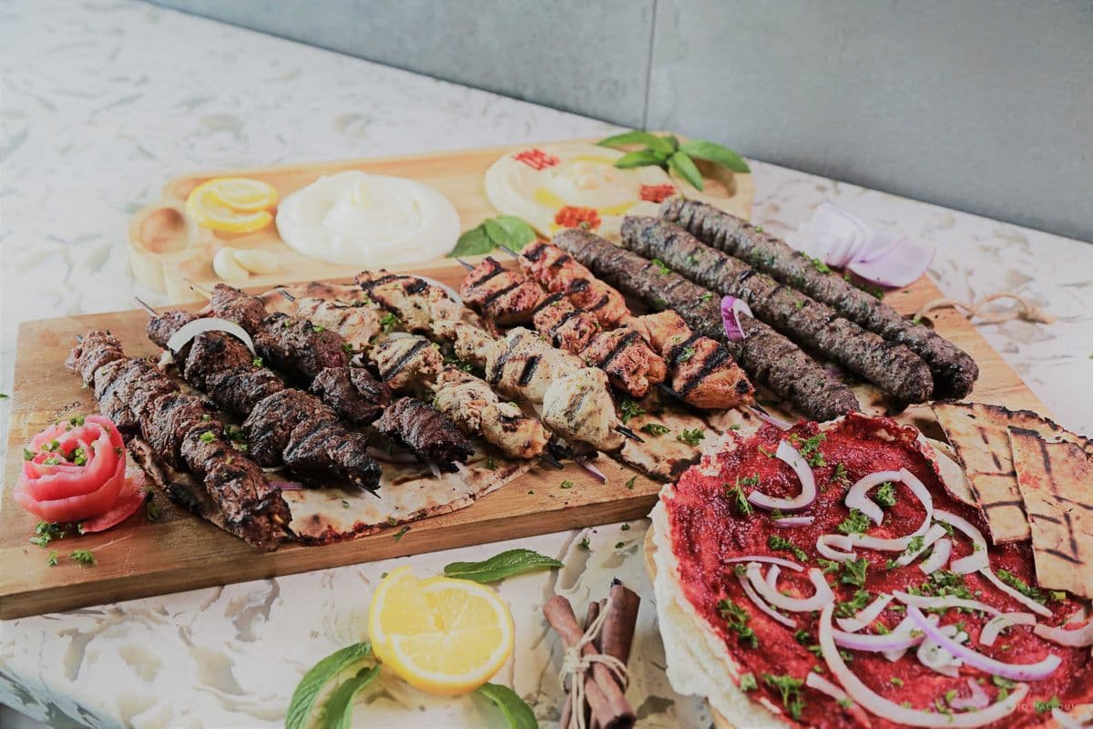 Grillade mixte (10 Brochettes)