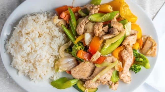 Viande sauté au arachide et aux Légumes / Stirfried Meat with Peanut Butter Flavor and Vegetables