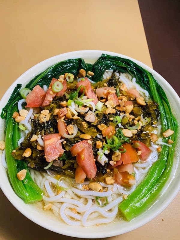 40. Guilin Beef Brisket 桂林牛腩