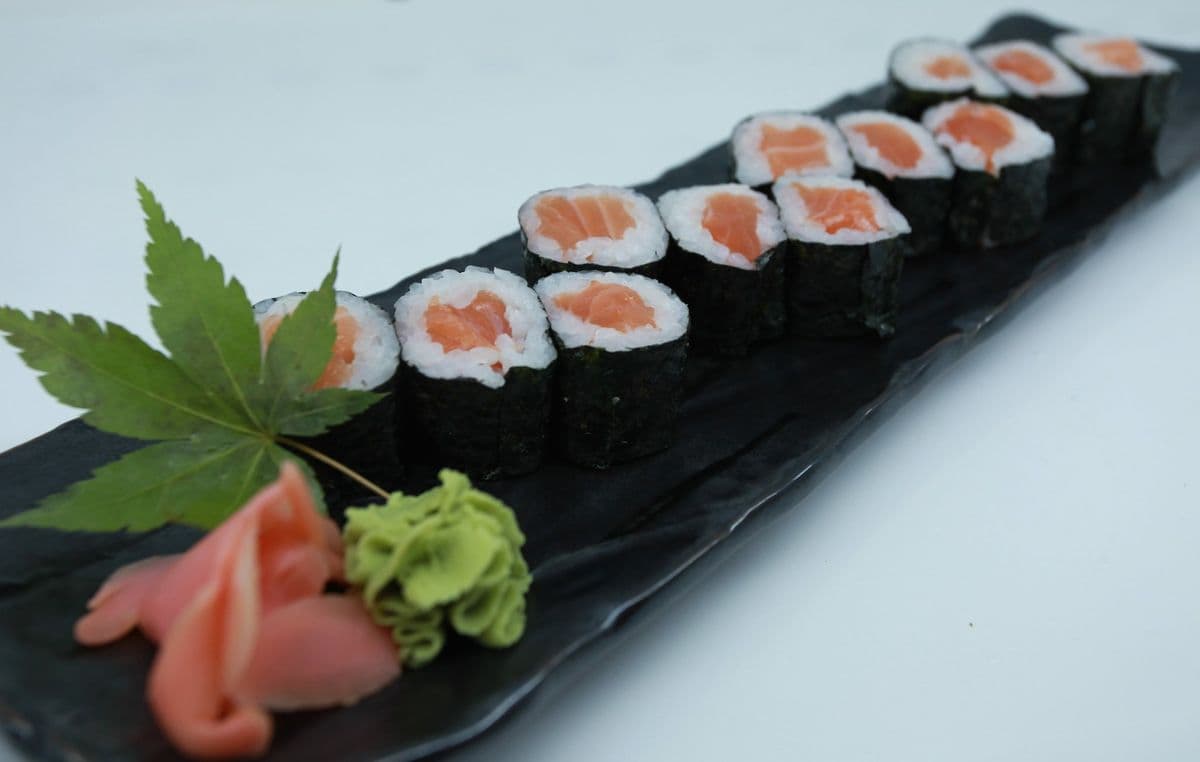 Tuna Maki (12pcs)
