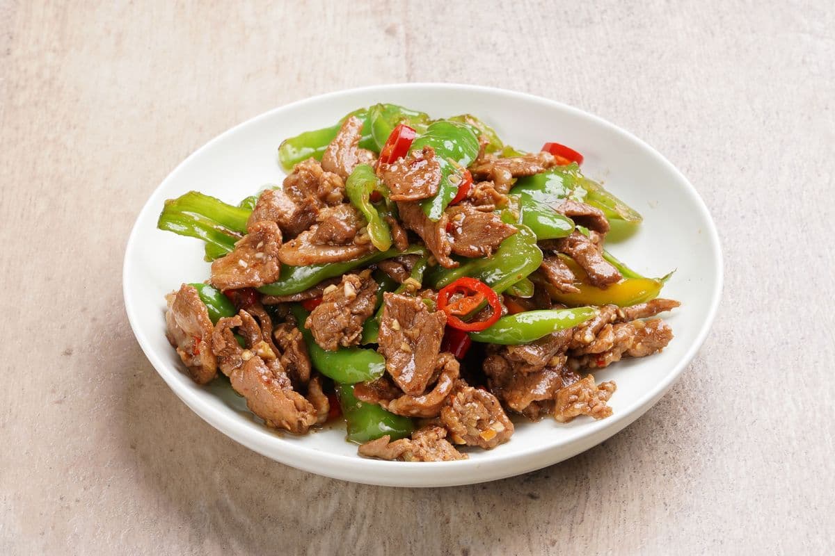 C3. 农家小炒肉 Shredded Pork with Chilli Pepper