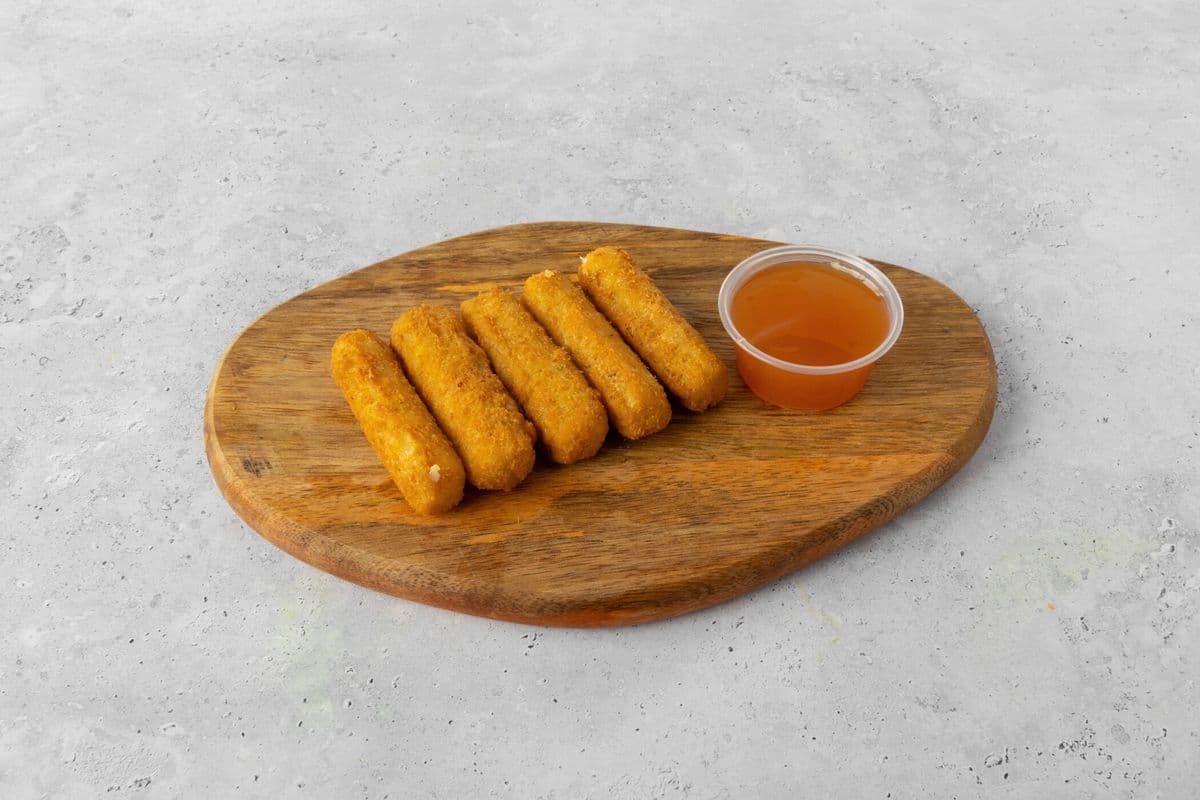 Mozzarella Sticks with Mild Sauce
