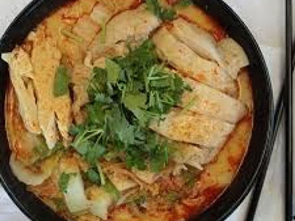 Vietnam Style Noodle 越式湯粉