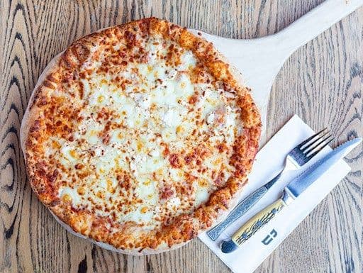 Pizza 4 fromages / 4 Cheese Pizza