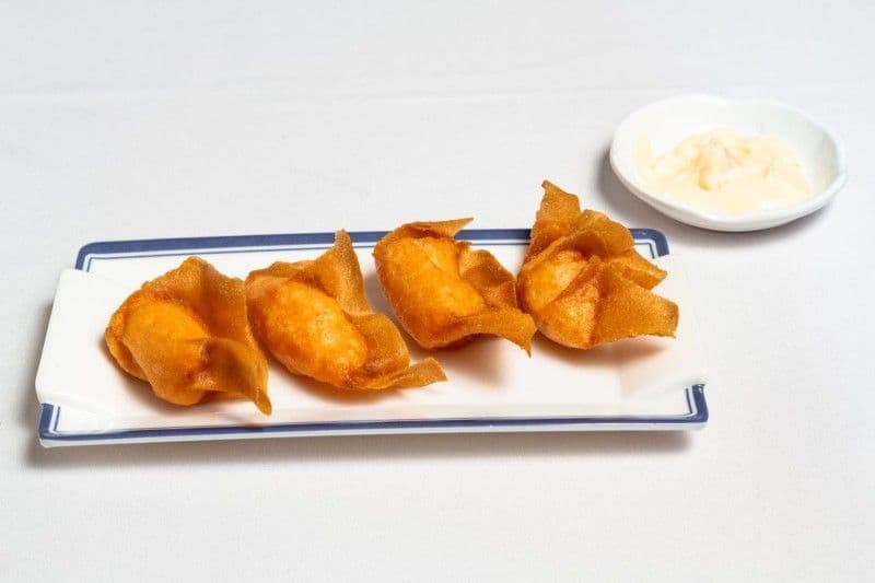 25.Deep Fried Shrimp Dumplings 25.明虾角