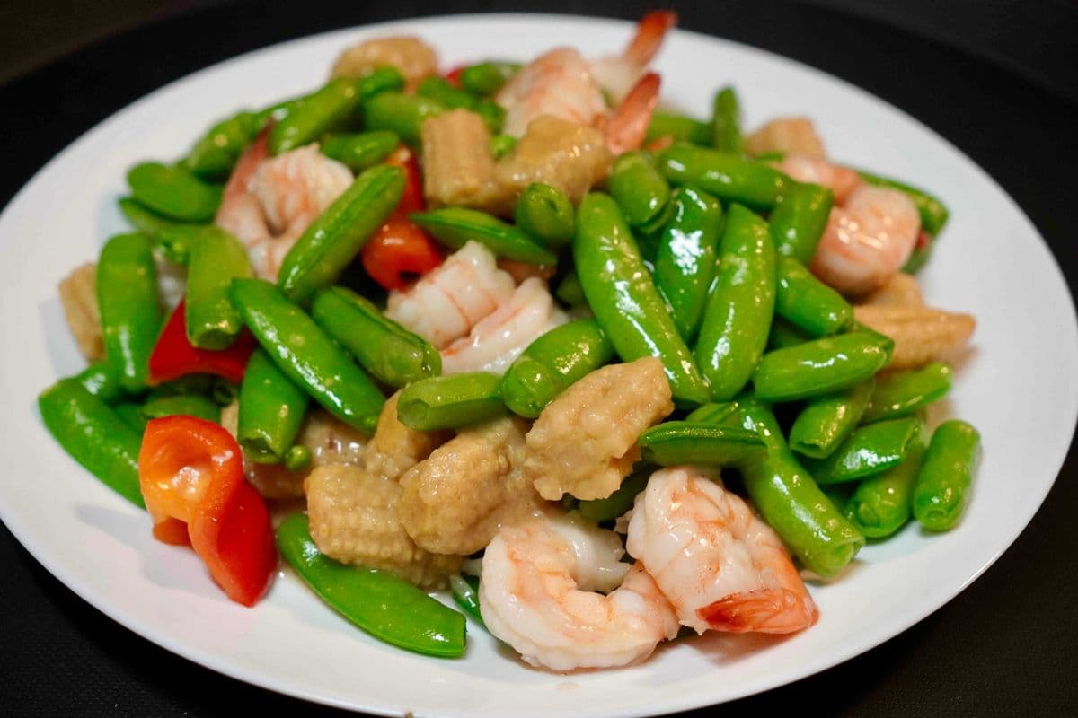 19. Prawns with Snow Pea and Baby Corn 虾双蔬