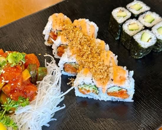 Spicy Salmon Combo