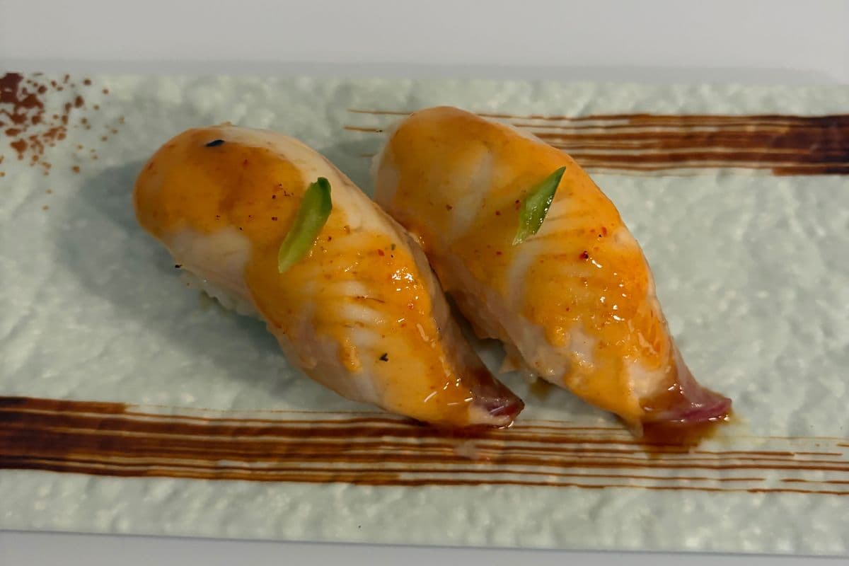 Torched red snapper sushi(2pcs)