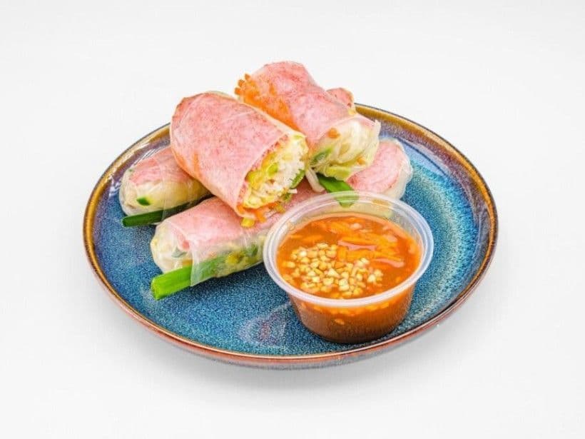 SMOKIN' PORK PATTIES SALAD ROLLS