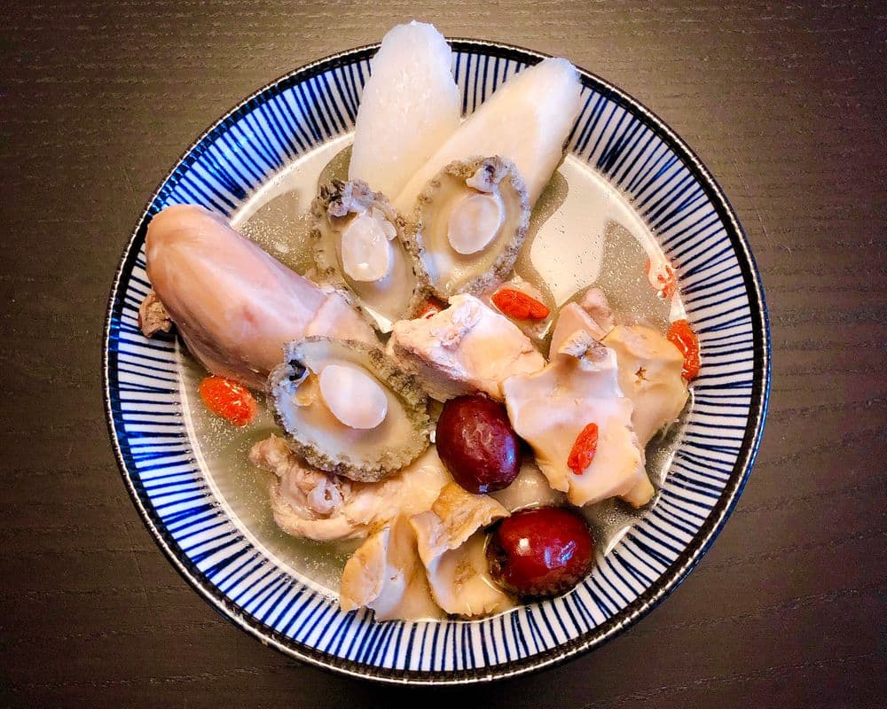 S19. Chicken Soup with Abalone & Conch (800 ml)