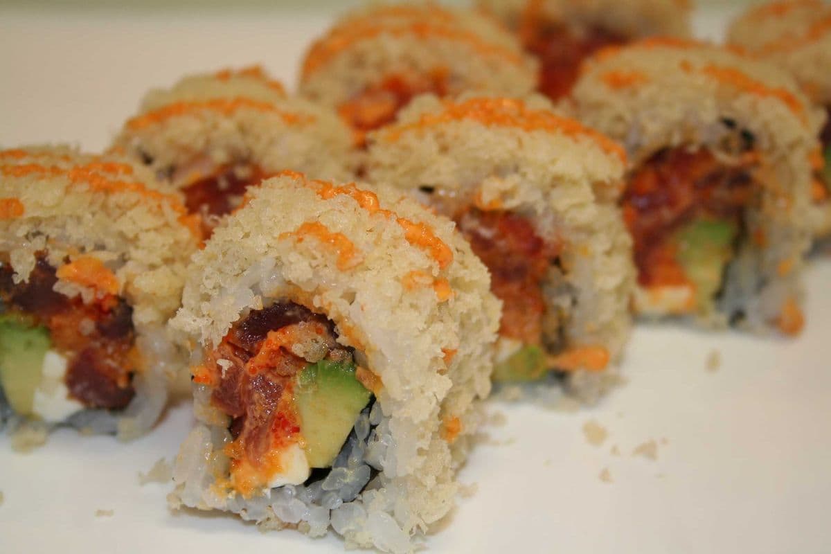 Spicy Crunch Salmon Roll
