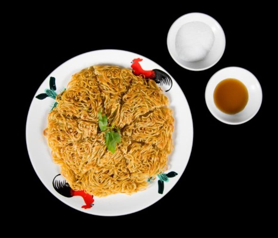兩面黃煎麵 Pan-Fried Noodles Served with Sugar and Vinegar Sauce