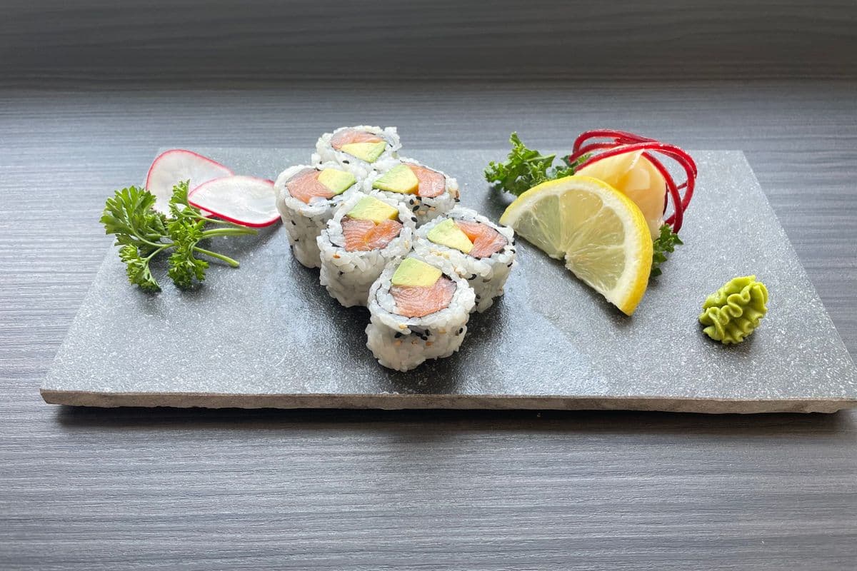 Avo Salmon Roll