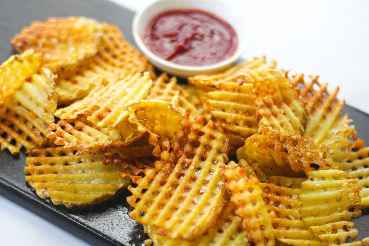 WAFFLE FRIES