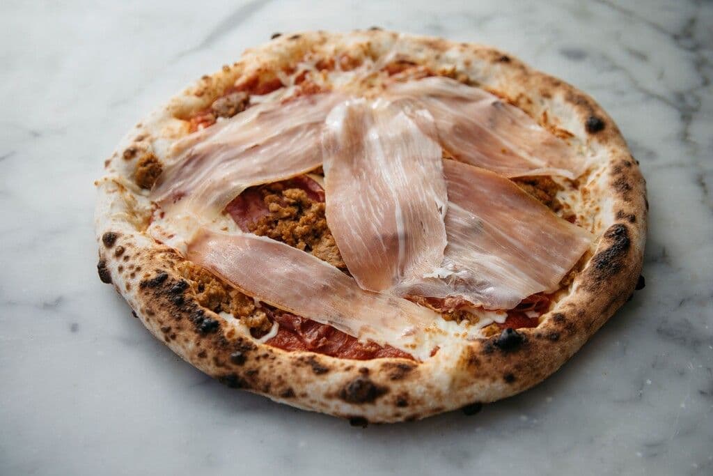 Pizza roi d'Ontario / King of Ontario Pizza