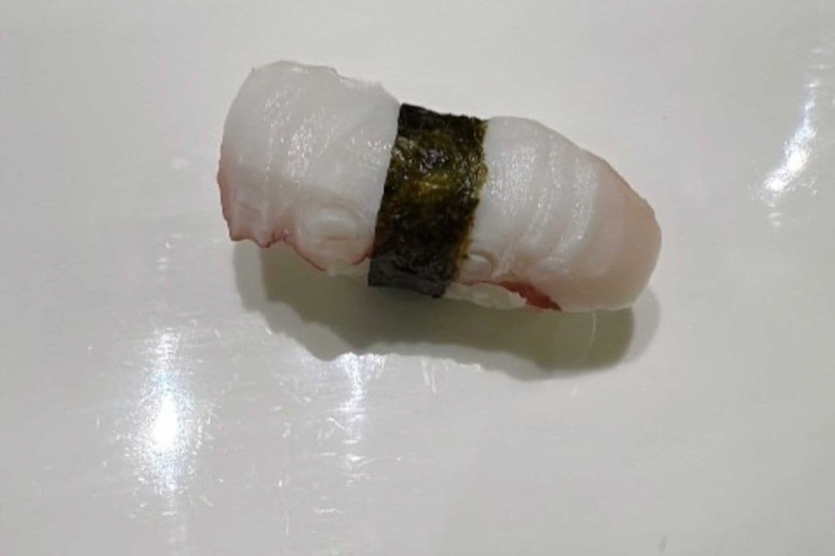 Octopus (Tako) Nigiri (2 pcs)