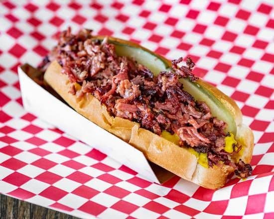 Hot dog à la viande fumée / Smoked Meat Dog